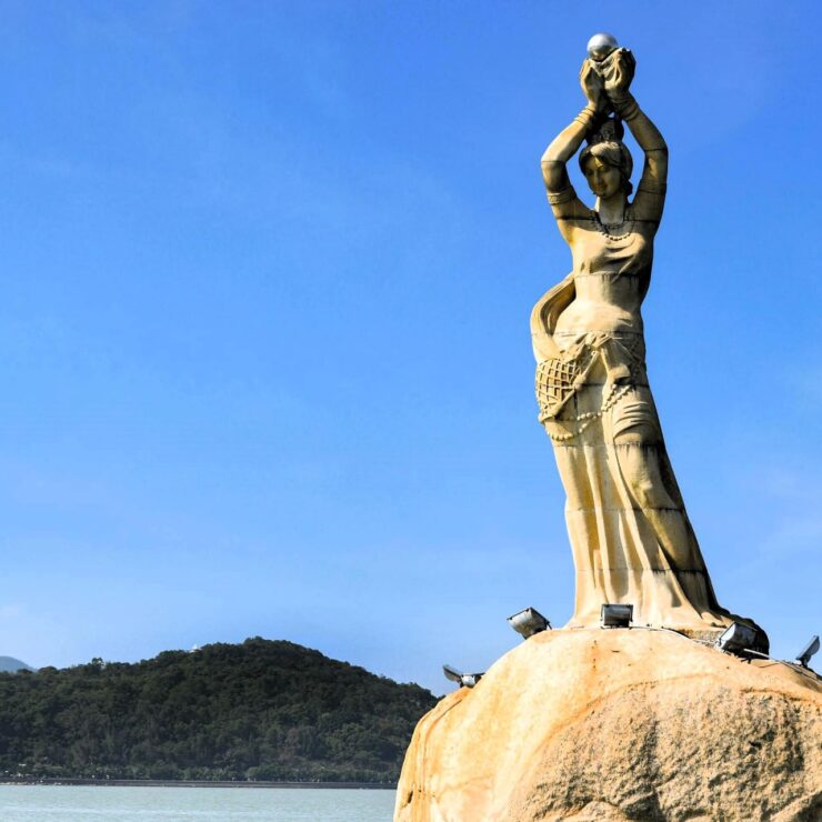 Zhuhai’s Coastal Promenades & Beaches: A Serene Seaside Escape from Grand Bay Hotel Zhuhai